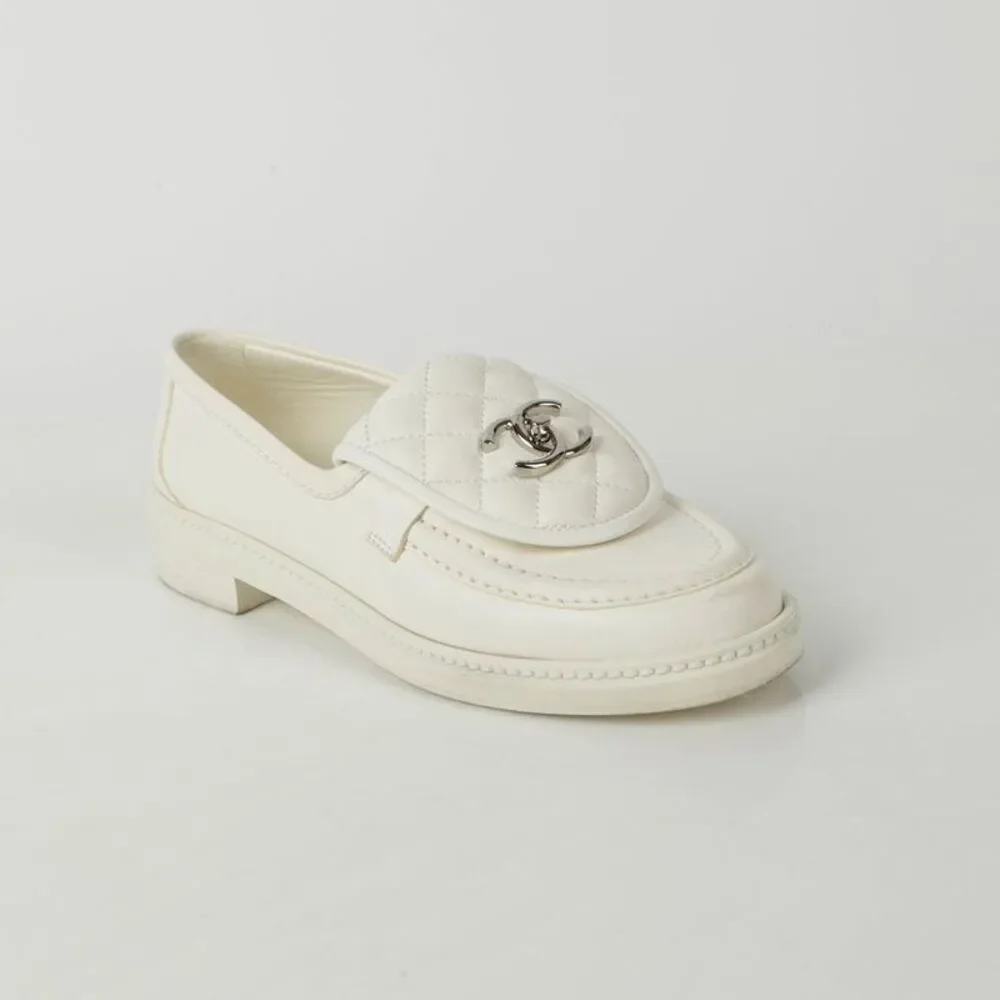 Size Cc Turnlock Loafer
